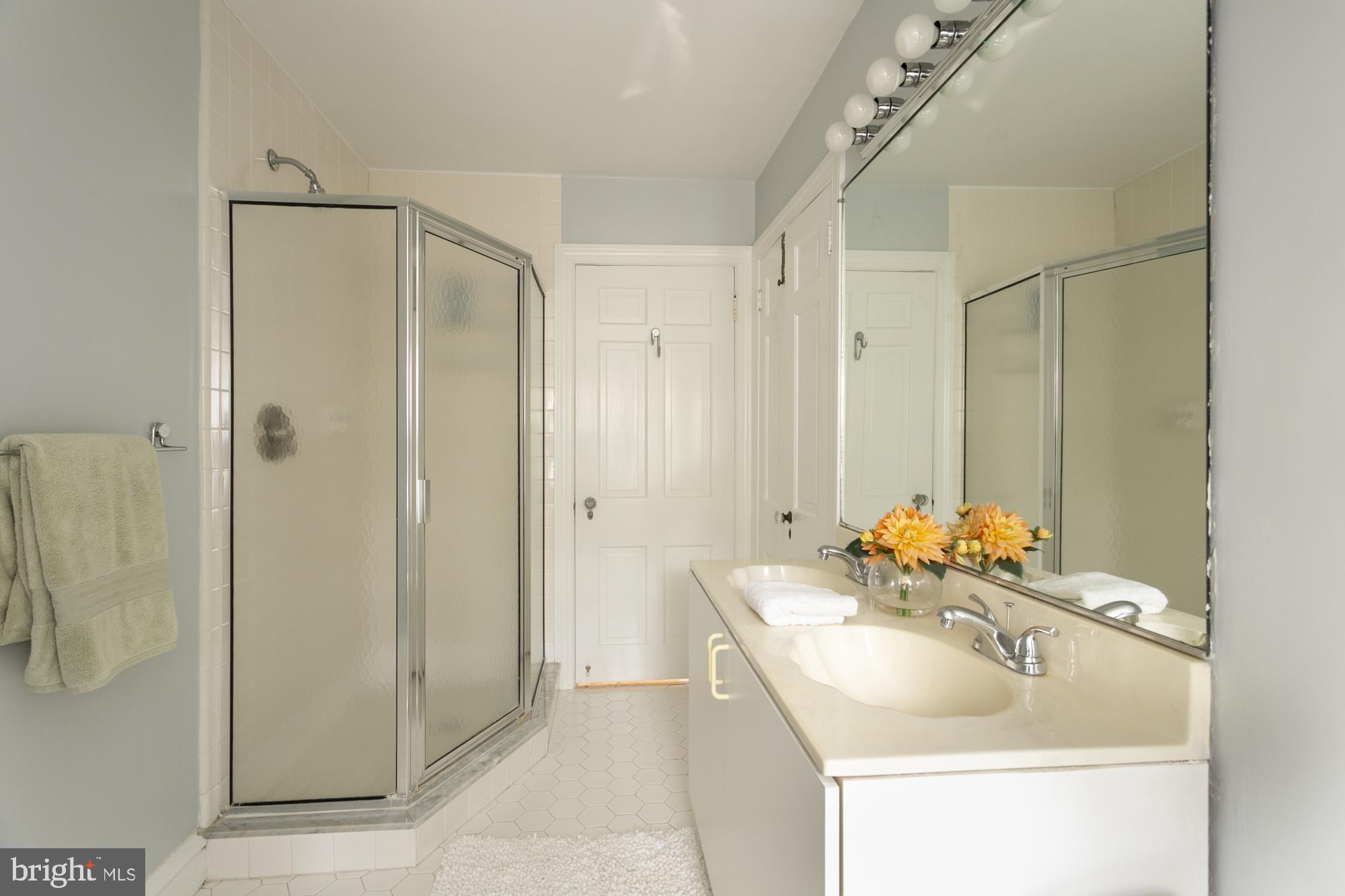 9159 Green Tree Road Philadelphia, PA 19118 - Photo 35 of 37 Gallery Image 35