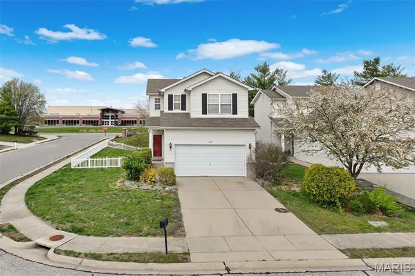 $275,000 | 104 Rivermeade Lane, Belleville, IL 62220