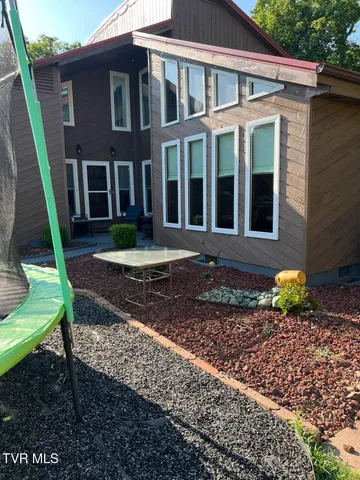 $538,000 | 200 River Edge Drive, Kingsport, TN 37660