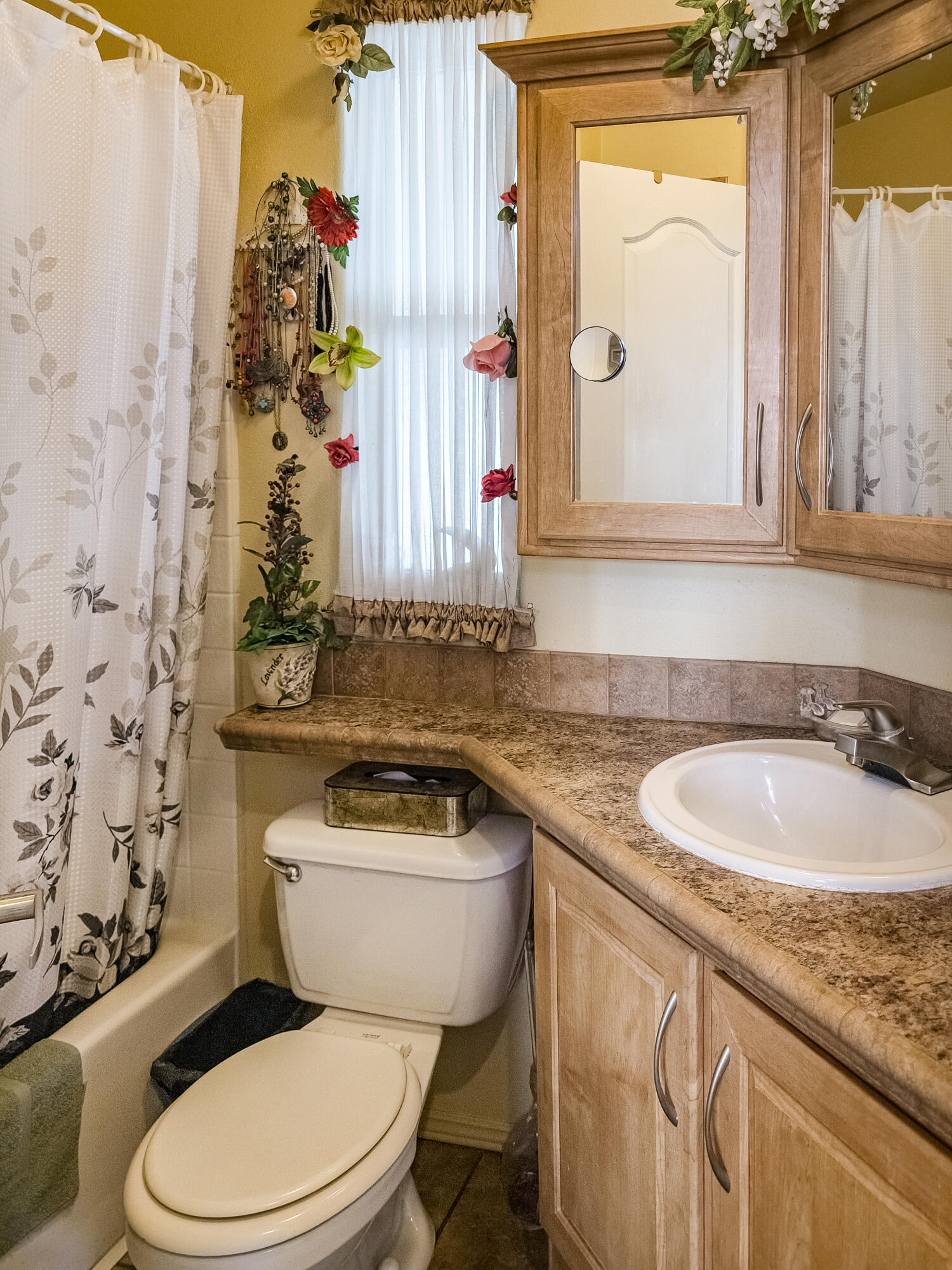 70200 Dillon Road, Unit 437 Desert Hot Springs, CA 92241 - Photo 8 of 27 1 (13 of 37)