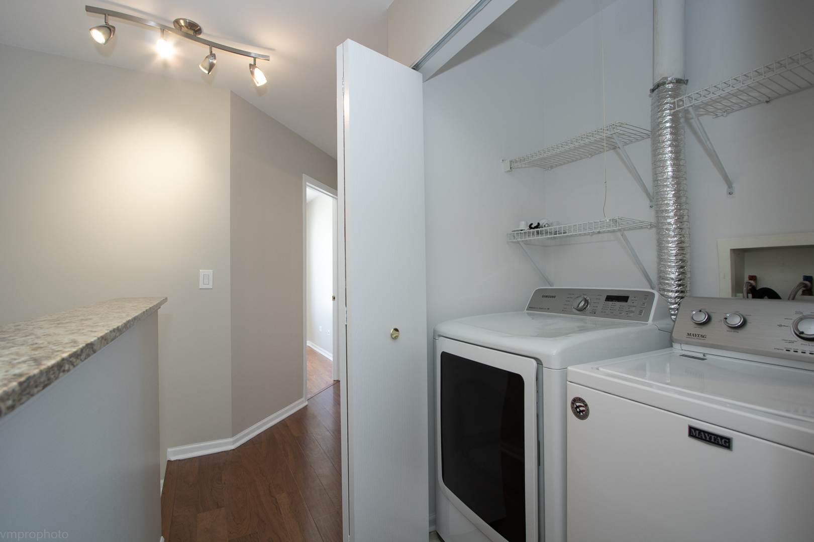 34347 North Goldenrod Road Round Lake, IL 60073 - Photo 10 of 14