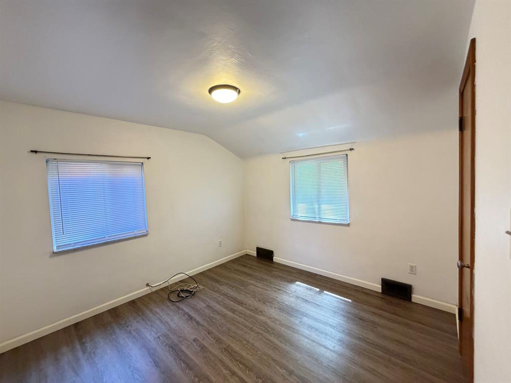 426 Hochberg Road Pittsburgh, PA 15235 - Photo 11 of 16 Gallery Image 11