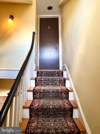 $1,900 | 1016 Prince Street, Alexandria, VA 22314