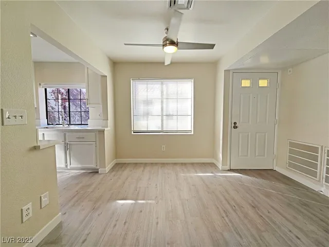 $1,195 | 4855 South Torrey Pines Drive, Unit 201, Las Vegas, NV 89103