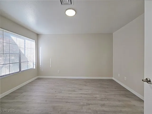 $1,195 | 4855 South Torrey Pines Drive, Unit 201, Las Vegas, NV 89103