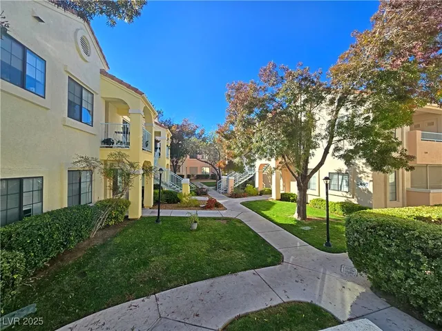 $1,195 | 4855 South Torrey Pines Drive, Unit 201, Las Vegas, NV 89103