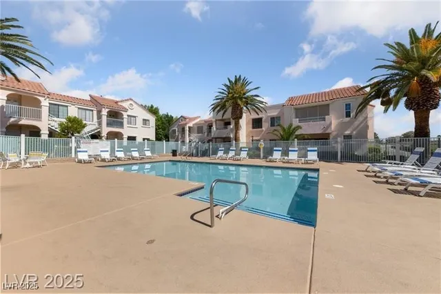 $1,195 | 4855 South Torrey Pines Drive, Unit 201, Las Vegas, NV 89103