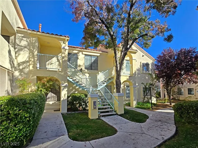 $1,195 | 4855 South Torrey Pines Drive, Unit 201, Las Vegas, NV 89103