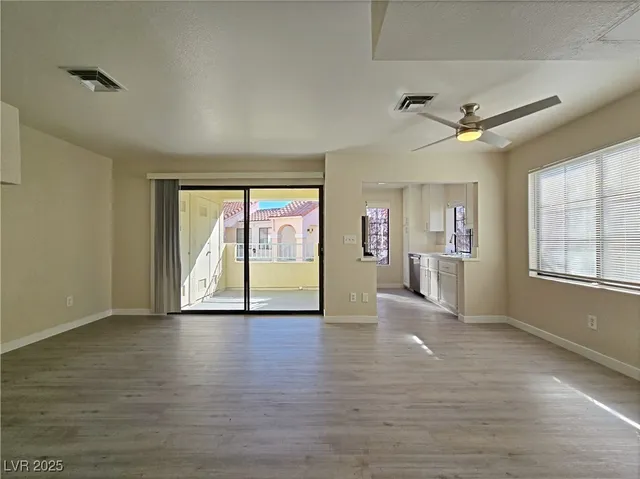 $1,195 | 4855 South Torrey Pines Drive, Unit 201, Las Vegas, NV 89103