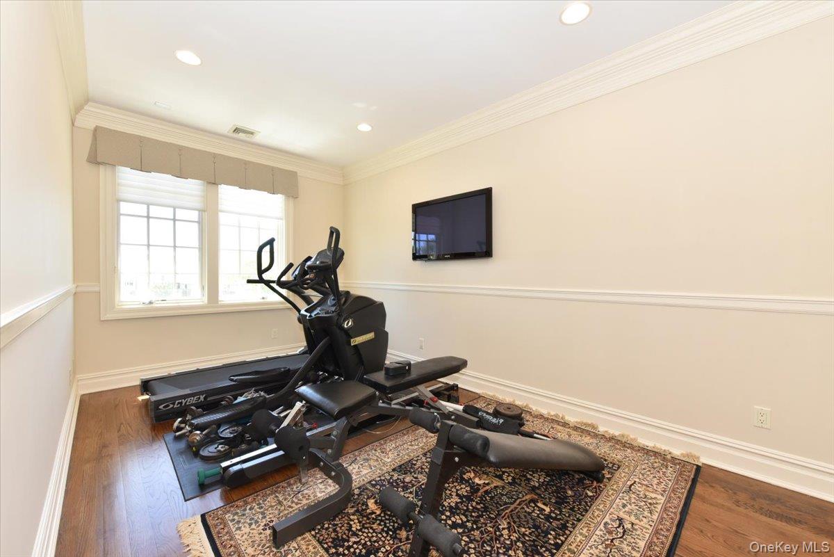 3510 Riverside Drive Oceanside, NY 11572 - Photo 24 of 38