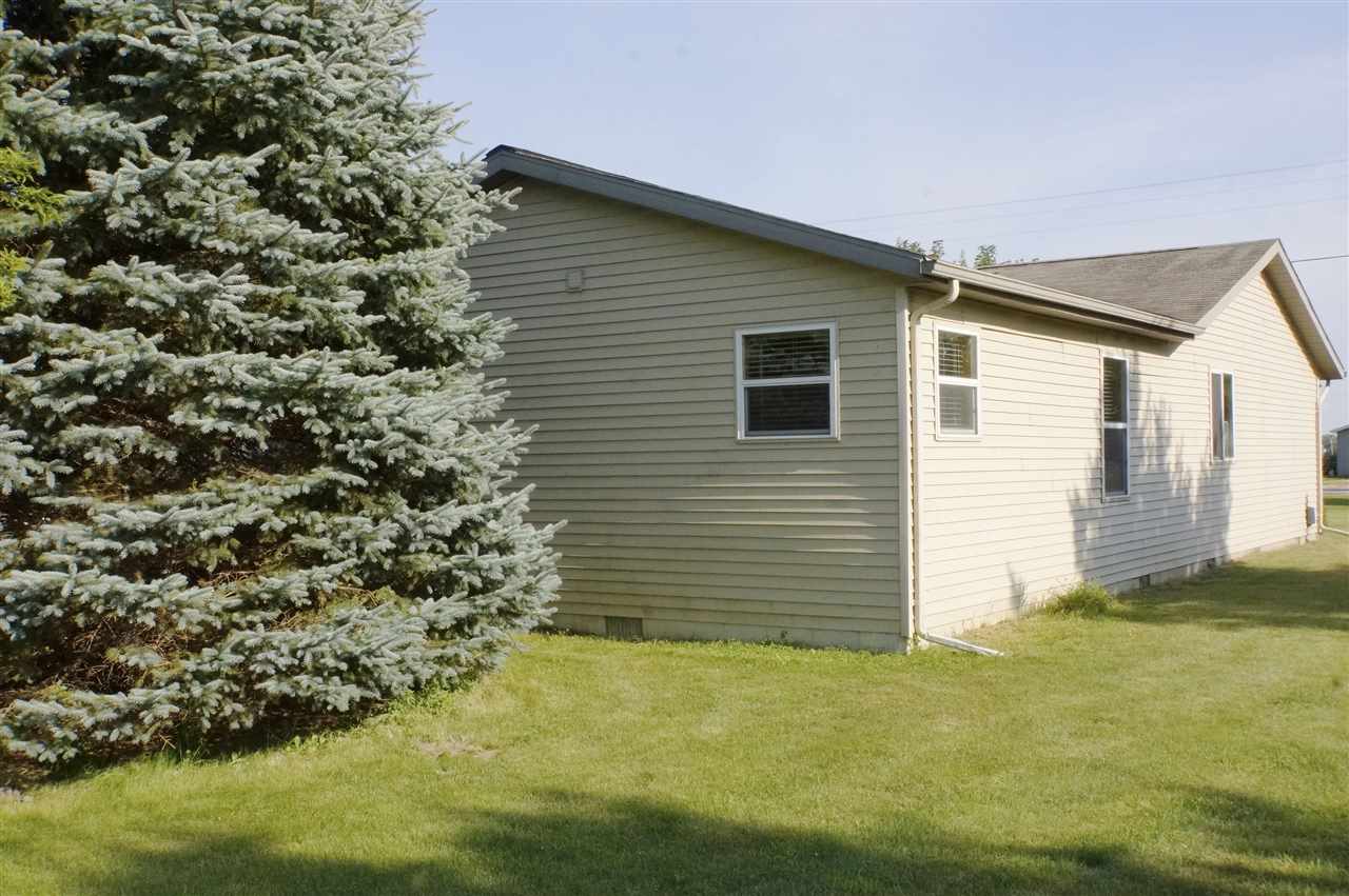 4957 East Pleasant Valley Road Shepherd, MI 48883 - Photo 46 of 50 1835836-45.JPG