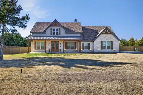 $699,900 | 341 Guy Lane, Pottsboro, TX 75076