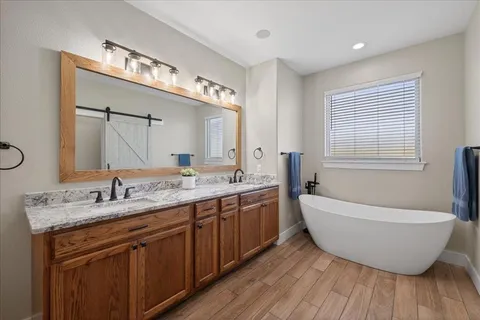 $699,900 | 341 Guy Lane, Pottsboro, TX 75076