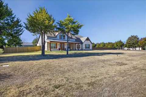 $699,900 | 341 Guy Lane, Pottsboro, TX 75076