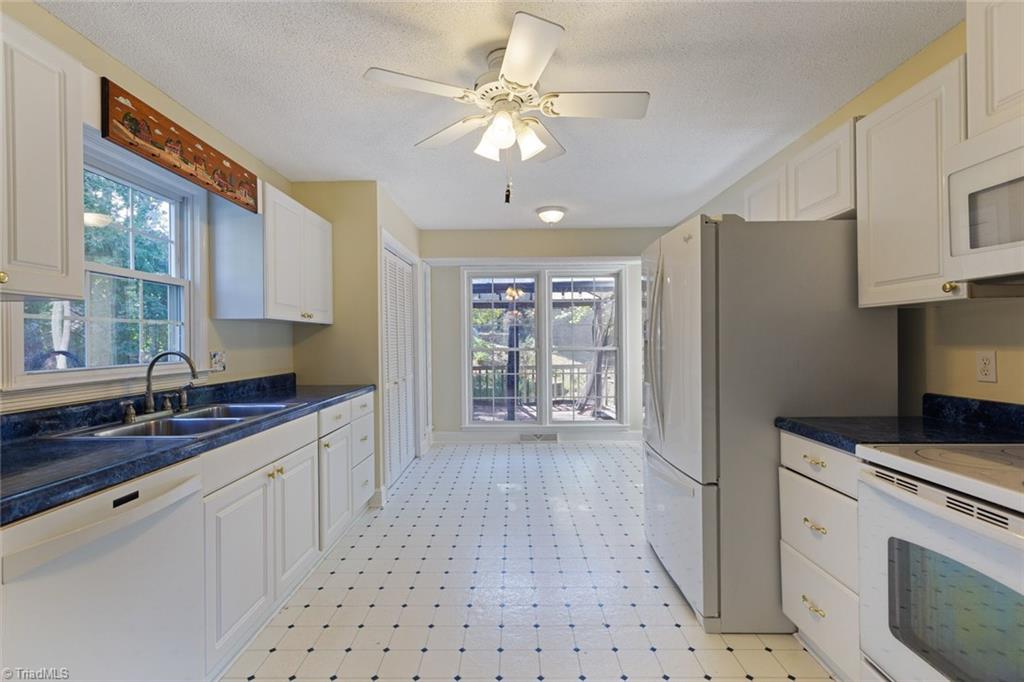 7079 Bridgewood Road Clemmons, NC 27012 - Photo 17 of 30 Gallery Image 17