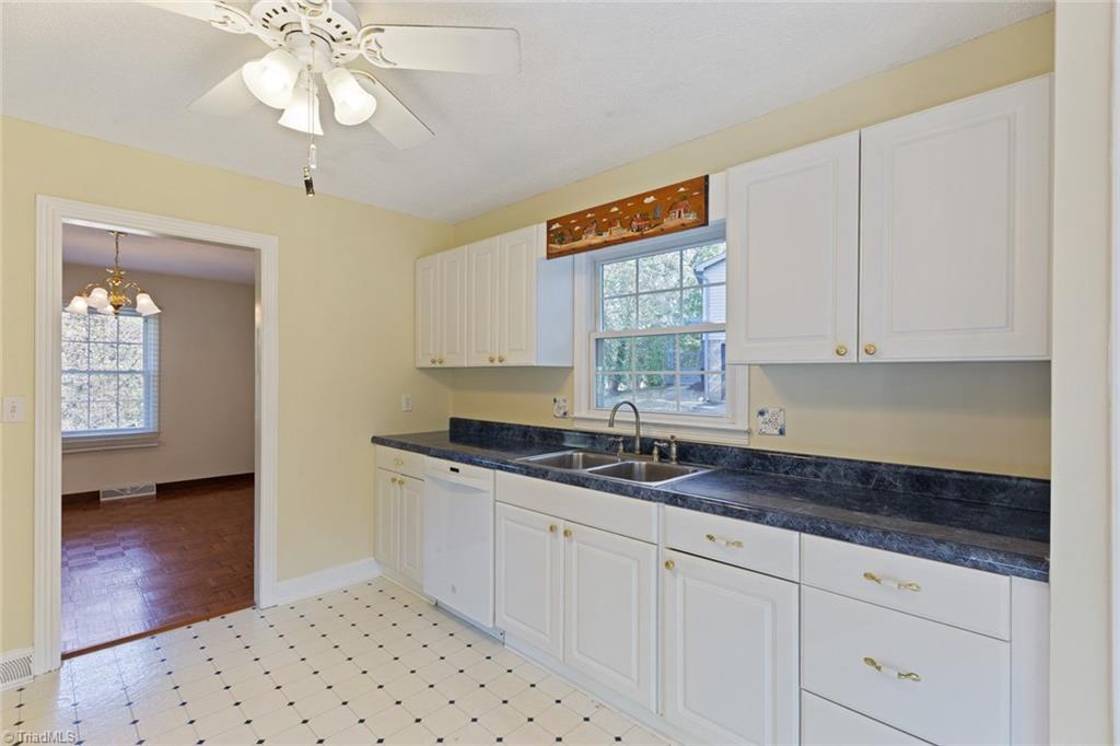 7079 Bridgewood Road Clemmons, NC 27012 - Photo 18 of 30 Gallery Image 18