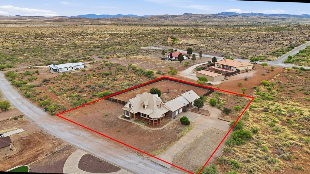 2005 Long Branch Alpine, TX 79830 - Photo 31 of 35 Gallery Image 31