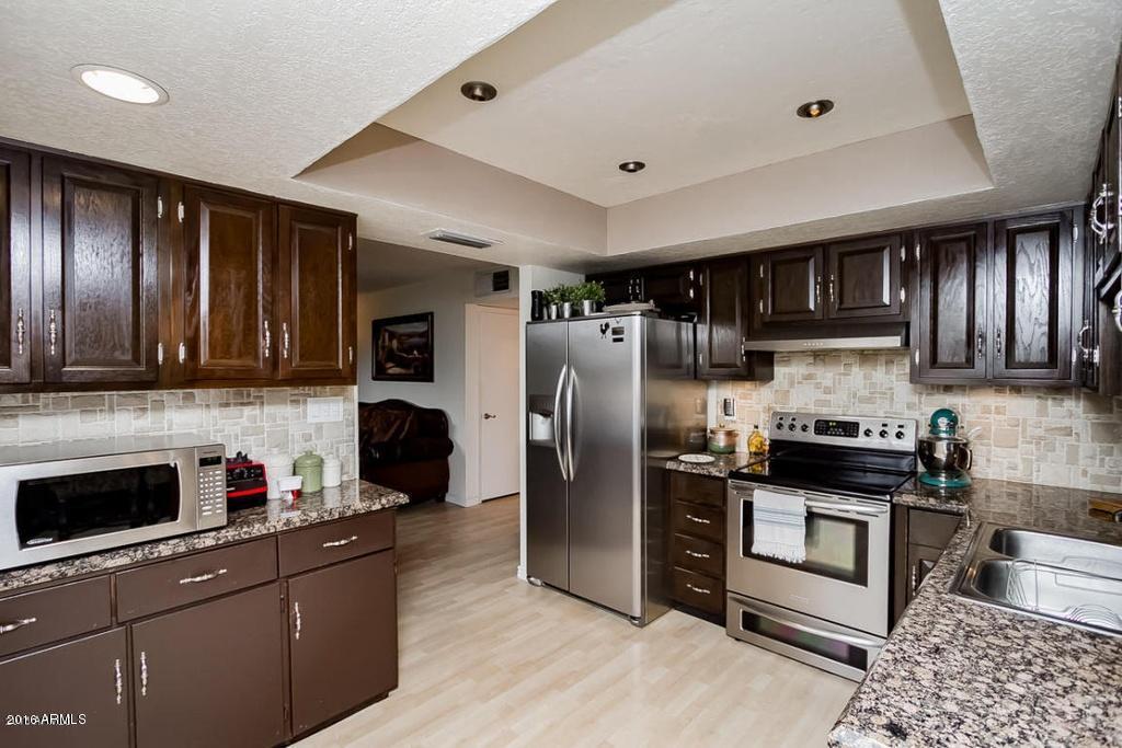 3601 East Bloomfield Road Phoenix, AZ 85032 - Photo 9 of 41 ISlmbqoub1bwl80000000000