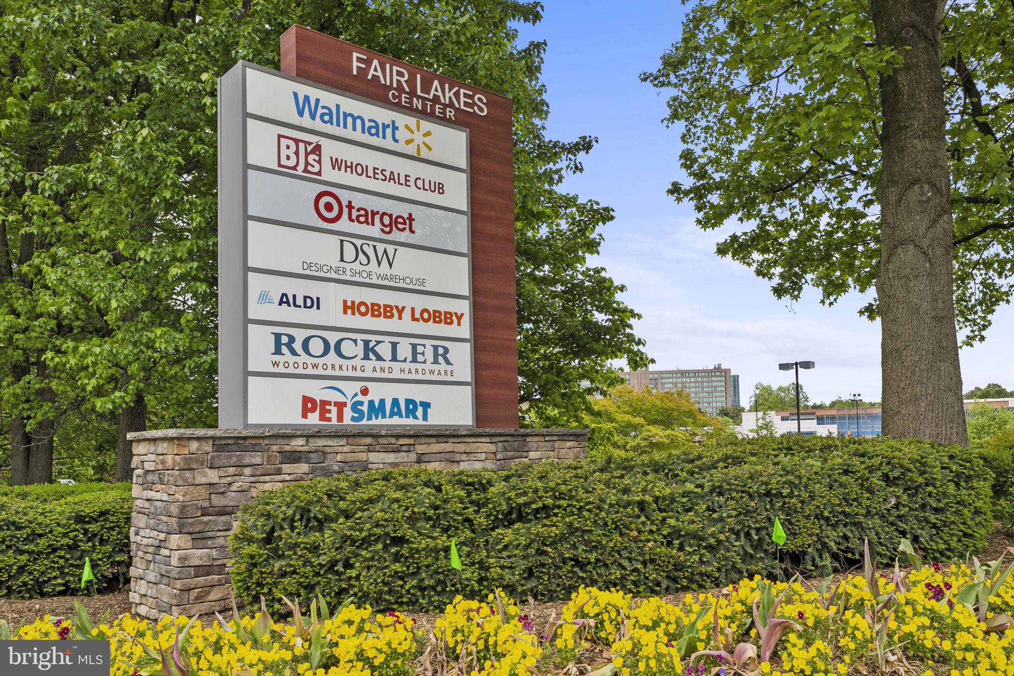 4626 Olivine Drive Chantilly, VA 20151 - Photo 42 of 50