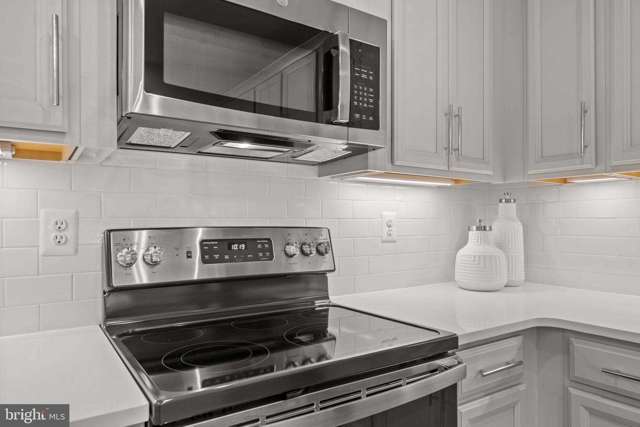 4626 Olivine Drive Chantilly, VA 20151 - Photo 6 of 50