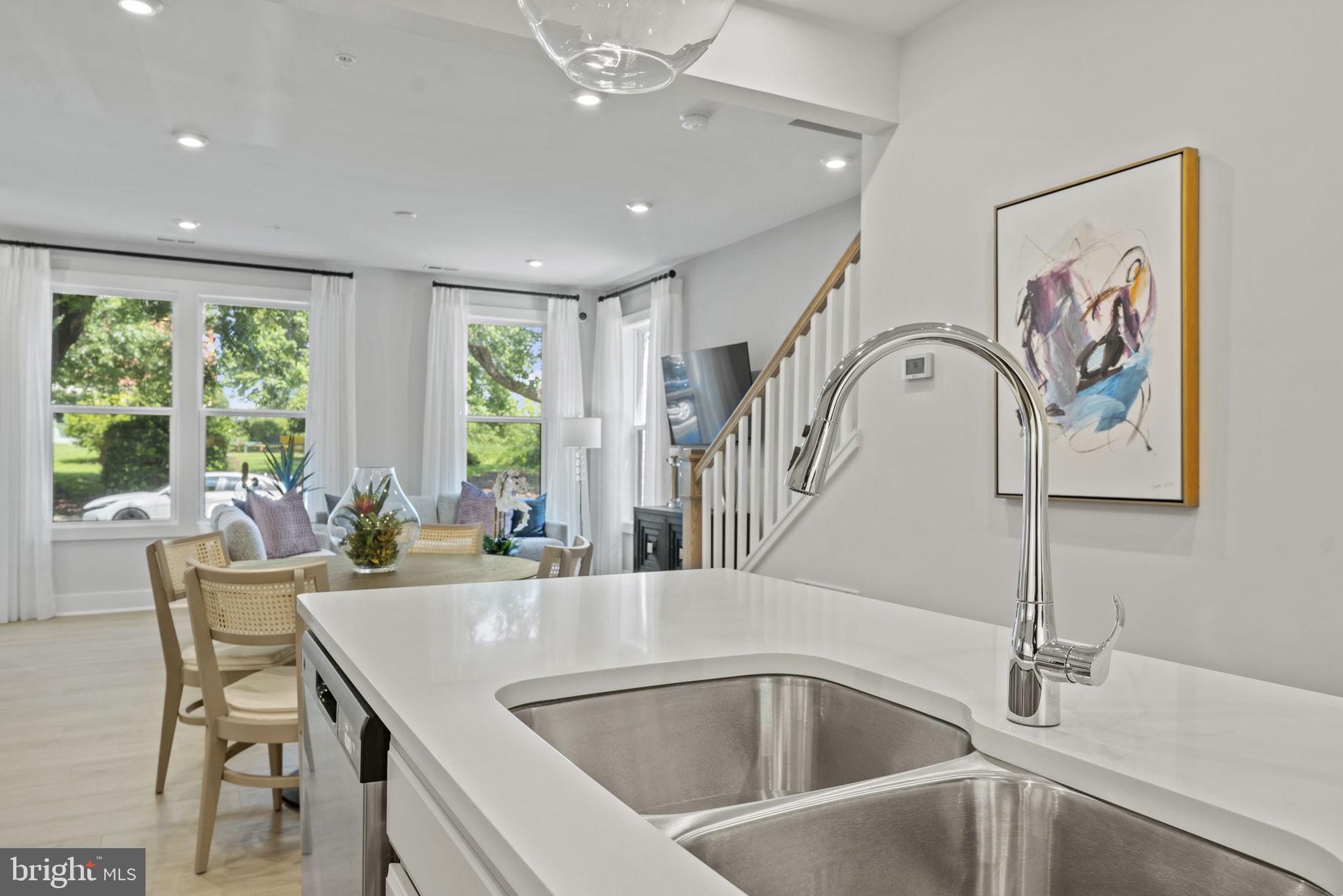 4626 Olivine Drive Chantilly, VA 20151 - Photo 7 of 50