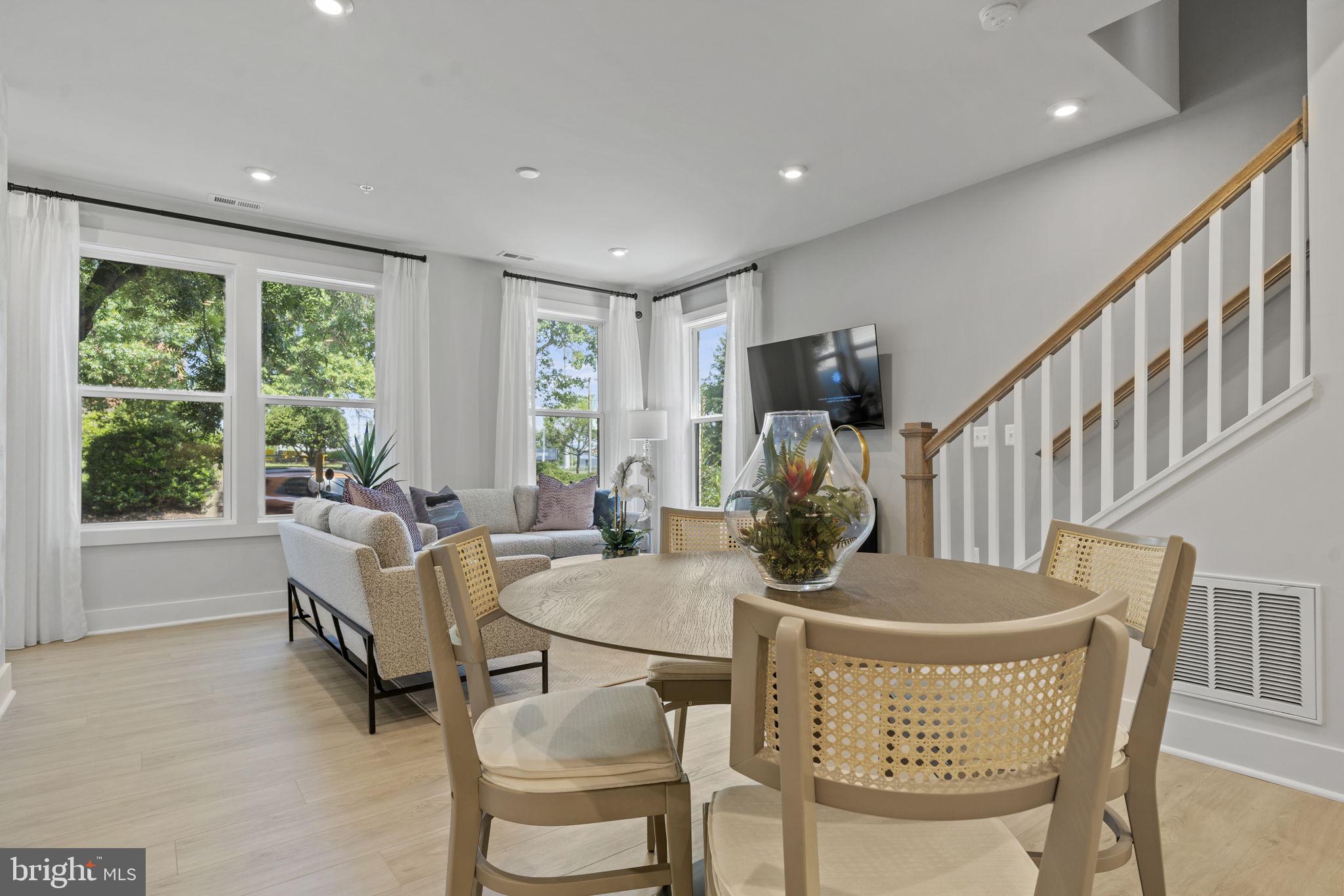 4626 Olivine Drive Chantilly, VA 20151 - Photo 8 of 50