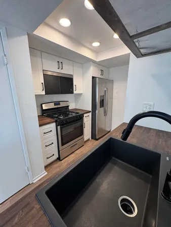 $1,900 | 72532 Edgehill Drive, Unit 2, Palm Desert, CA 92260