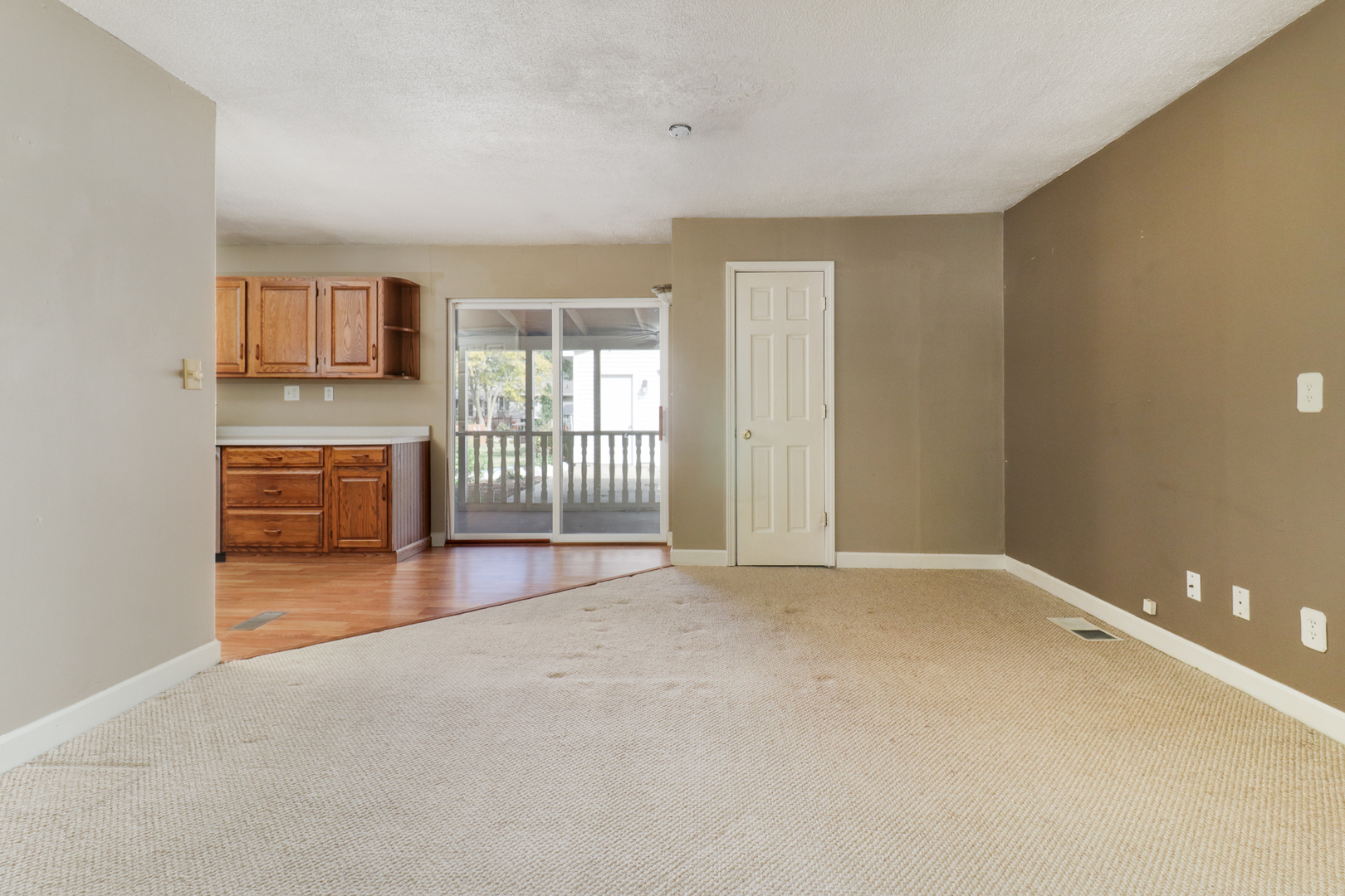 208 East Lincoln Street Normal, IL 61761 - Photo 11 of 40