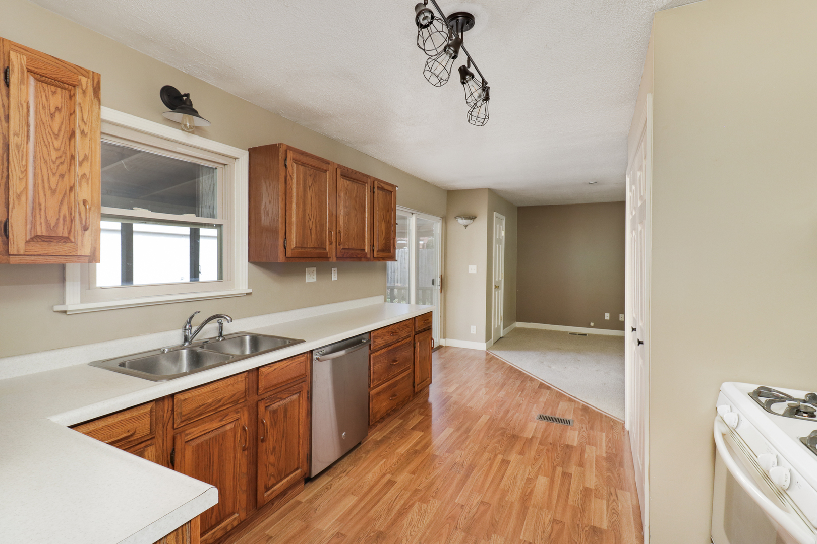 208 East Lincoln Street Normal, IL 61761 - Photo 15 of 40