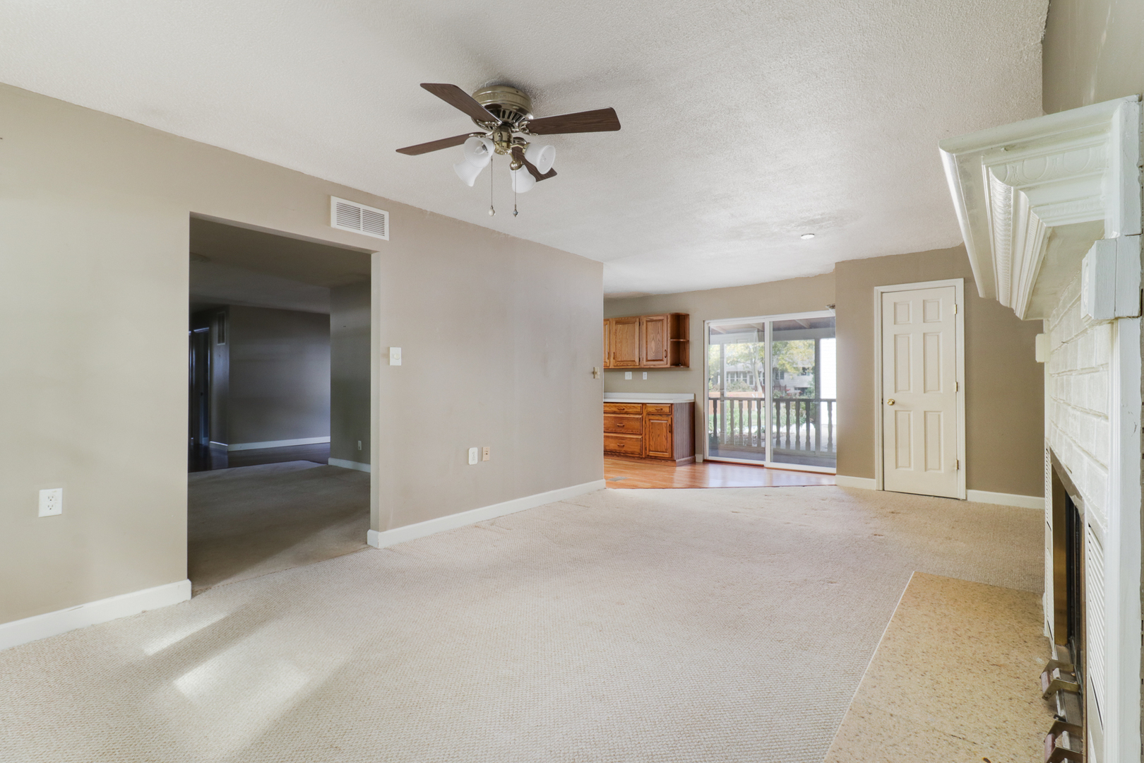 208 East Lincoln Street Normal, IL 61761 - Photo 10 of 40