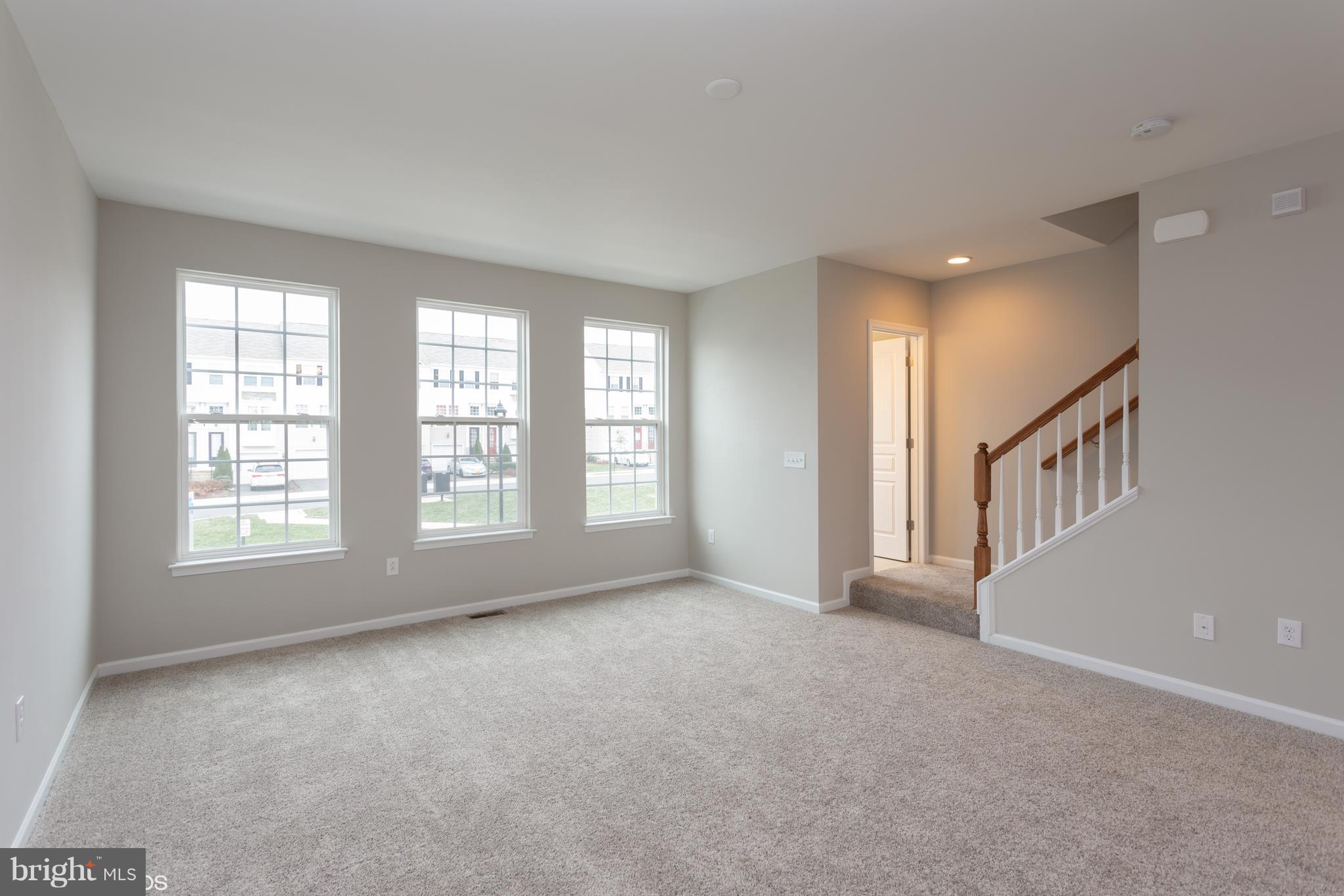 8352 Scotland Loop Manassas, VA 20109 - Photo 11 of 27 Family Room