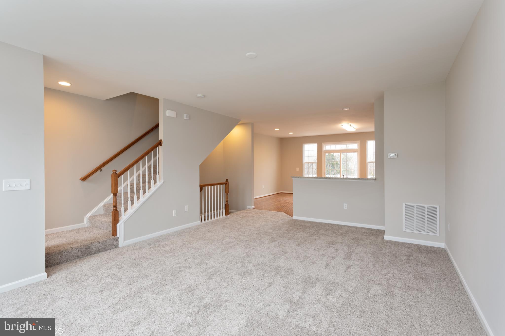 8352 Scotland Loop Manassas, VA 20109 - Photo 12 of 27 Family Room