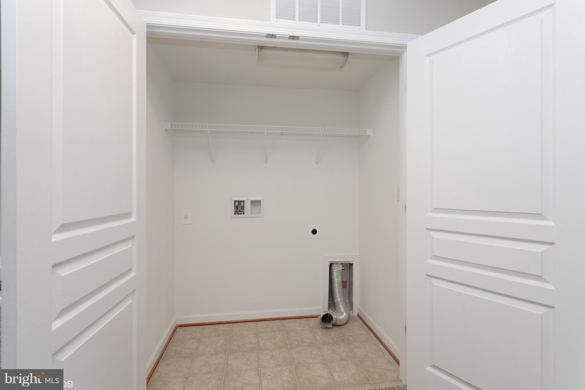 8352 Scotland Loop Manassas, VA 20109 - Photo 14 of 27 Laundry, 3rd level!