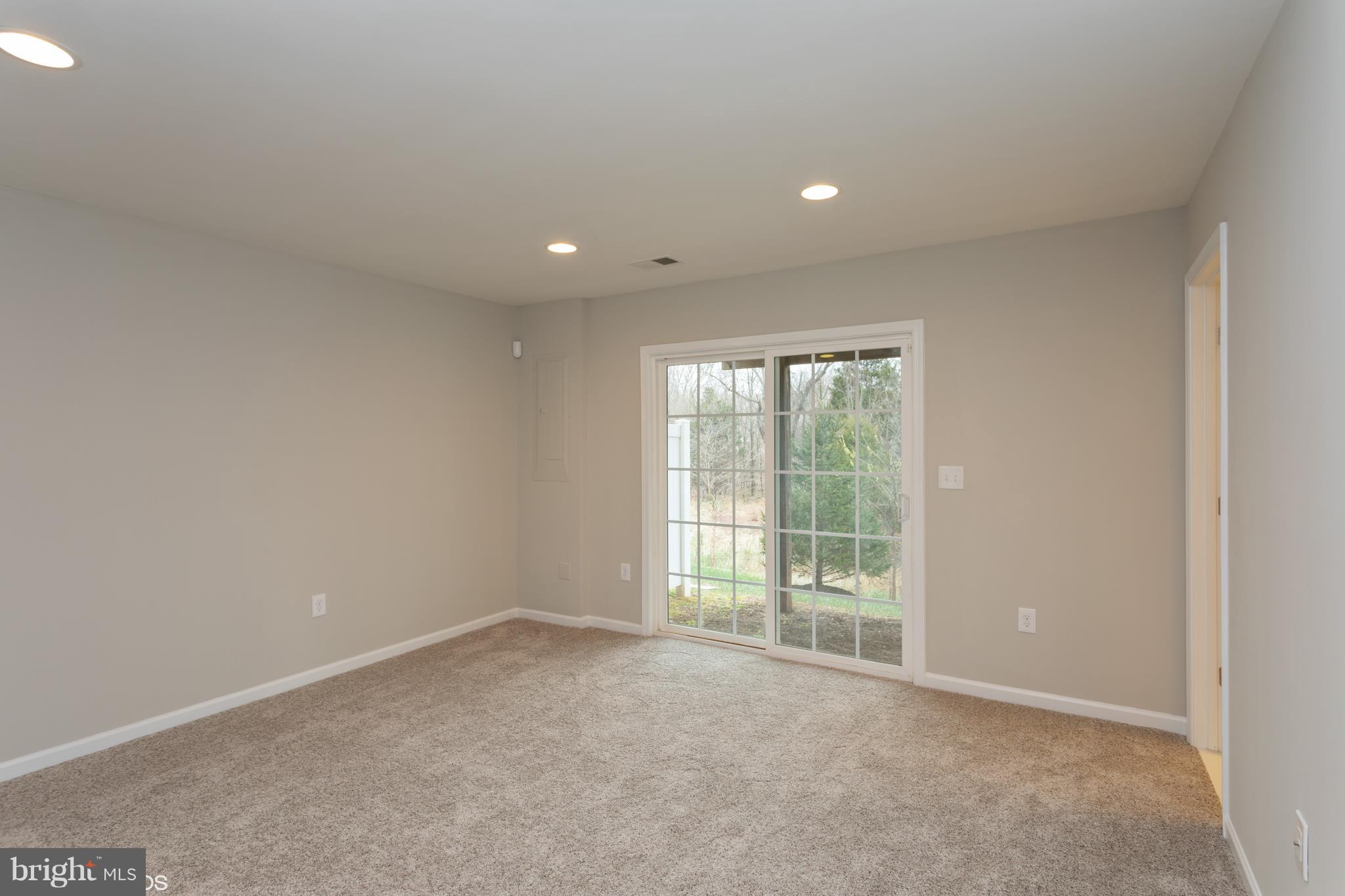 8352 Scotland Loop Manassas, VA 20109 - Photo 5 of 27 Basement