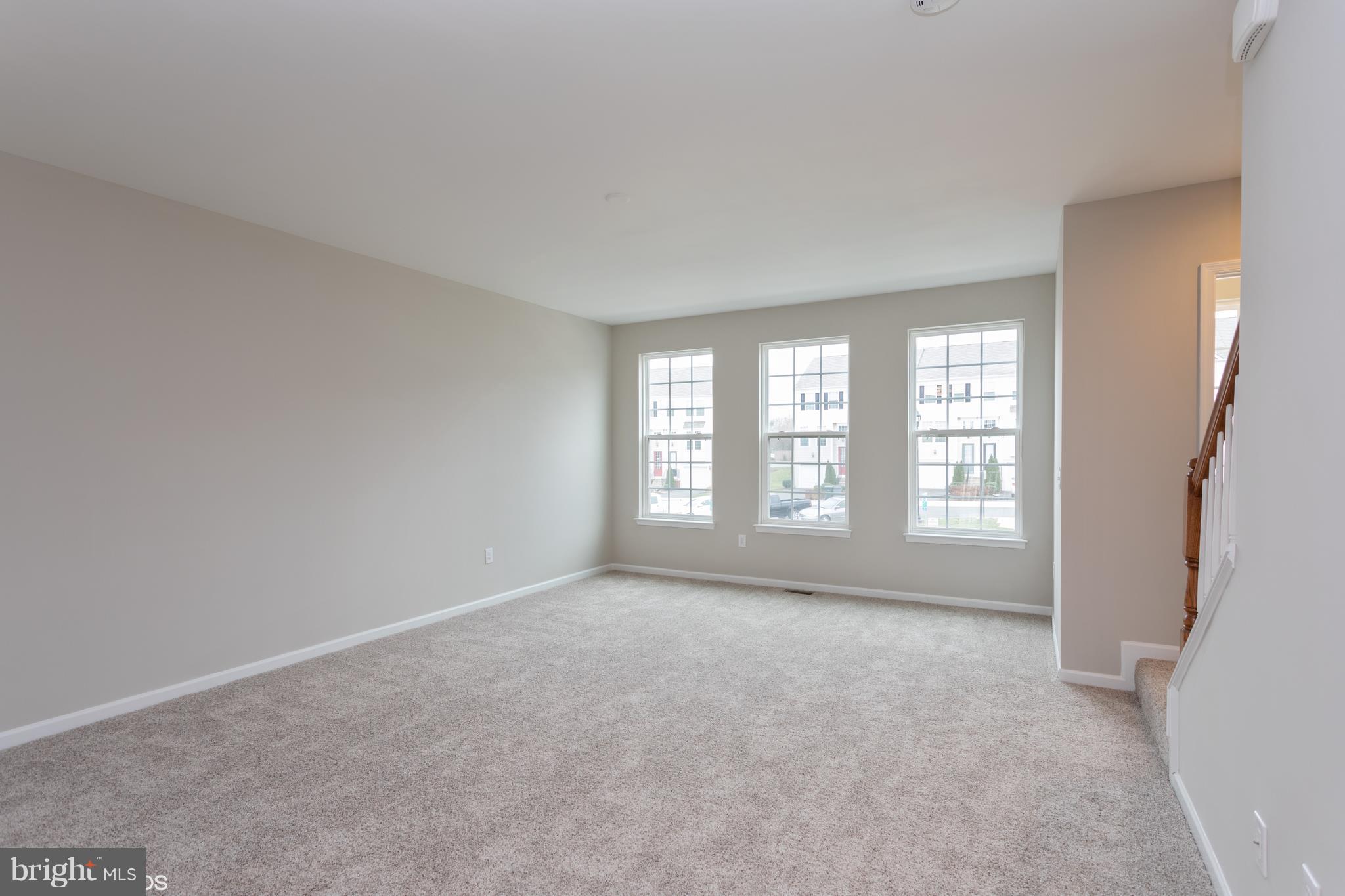 8352 Scotland Loop Manassas, VA 20109 - Photo 10 of 27 Family Room (brand new carpet and paint)