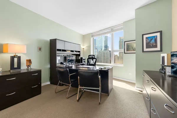 $599,500 | 501 North Clinton Street, Unit 2505, Chicago, IL 60654