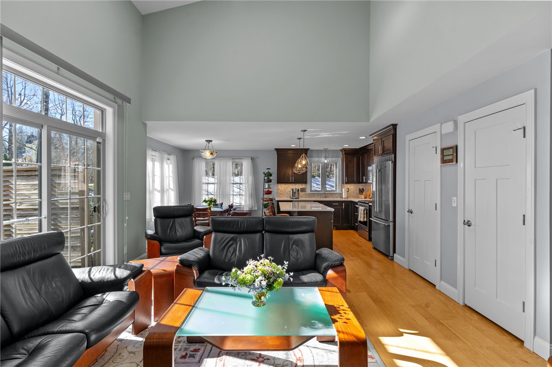 80 Conley Avenue, Unit 8 Cranston, RI 02921 - Photo 11 of 41