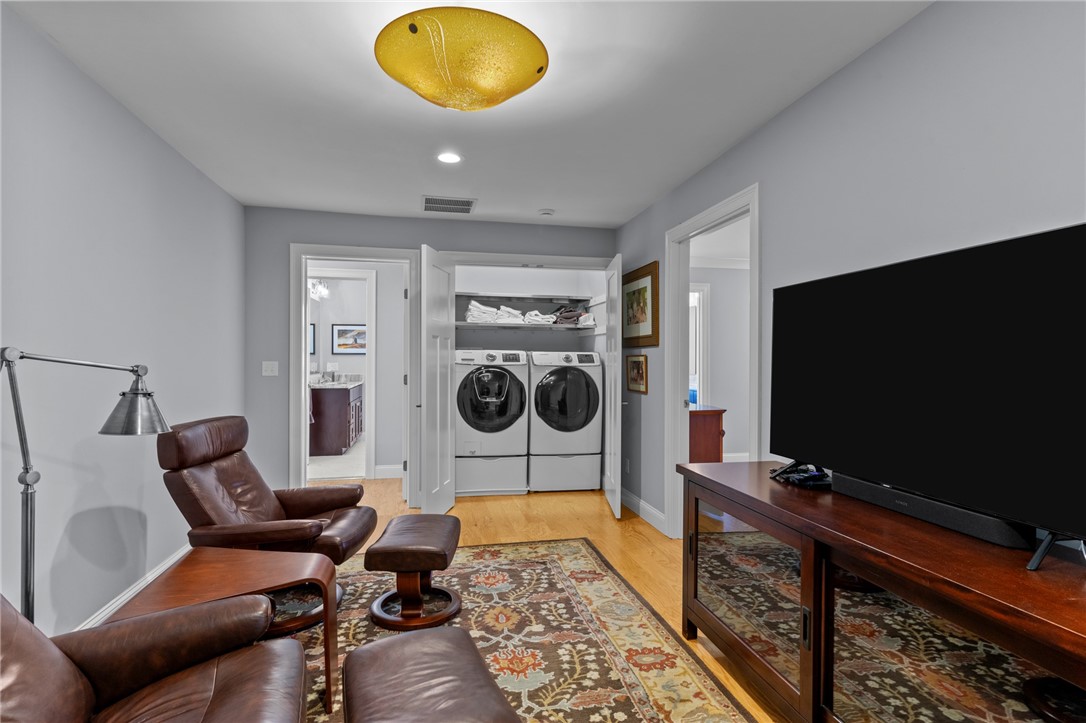 80 Conley Avenue, Unit 8 Cranston, RI 02921 - Photo 28 of 41