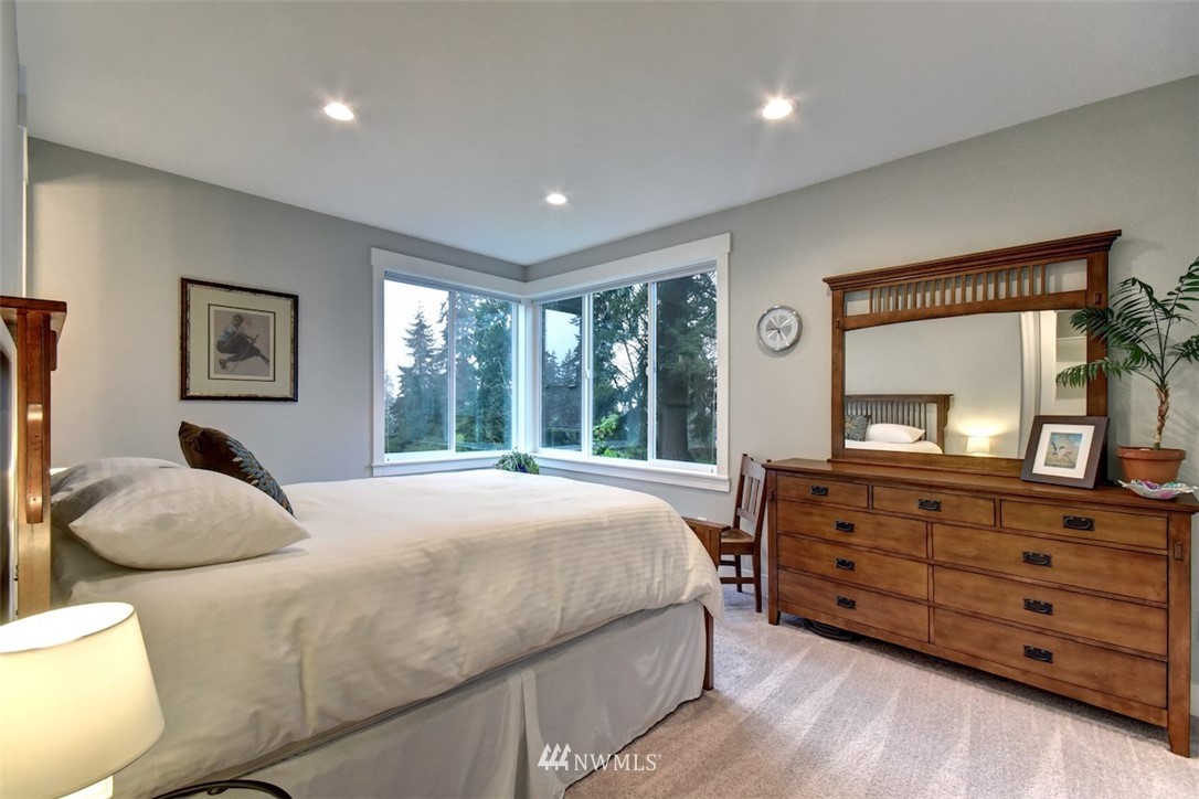 16019 Cascadian Way Bothell, WA 98012 - Photo 24 of 40 Gallery Image 24