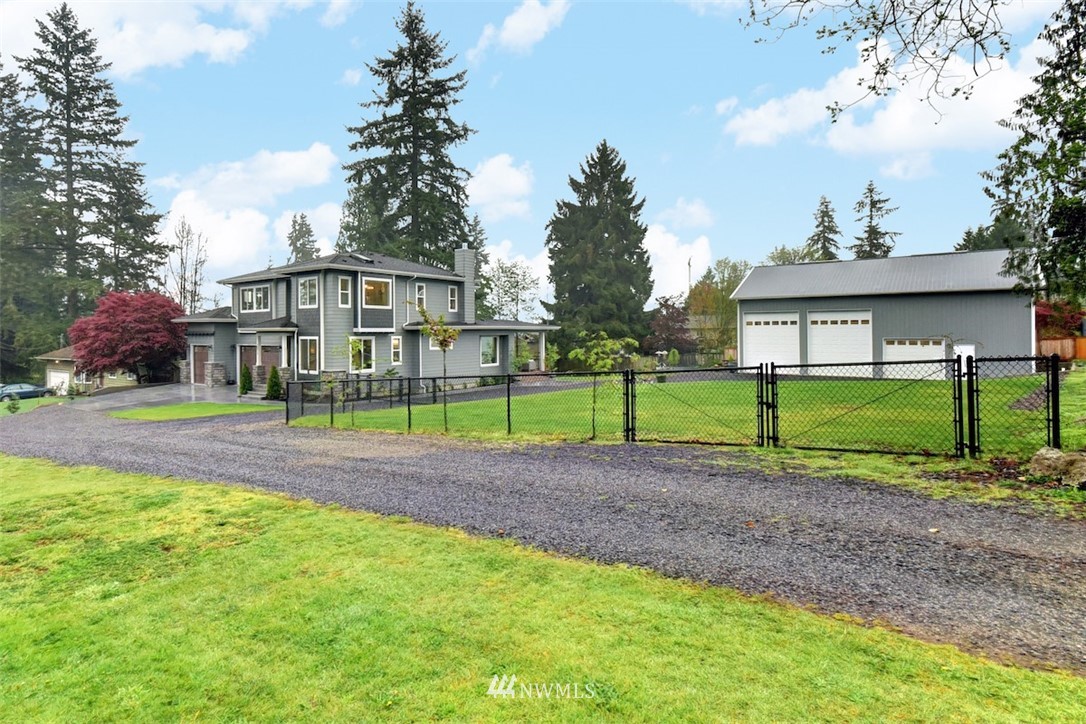 16019 Cascadian Way Bothell, WA 98012 - Photo 4 of 40 Gallery Image 4