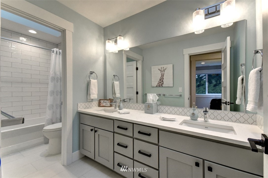 16019 Cascadian Way Bothell, WA 98012 - Photo 35 of 40 Gallery Image 35