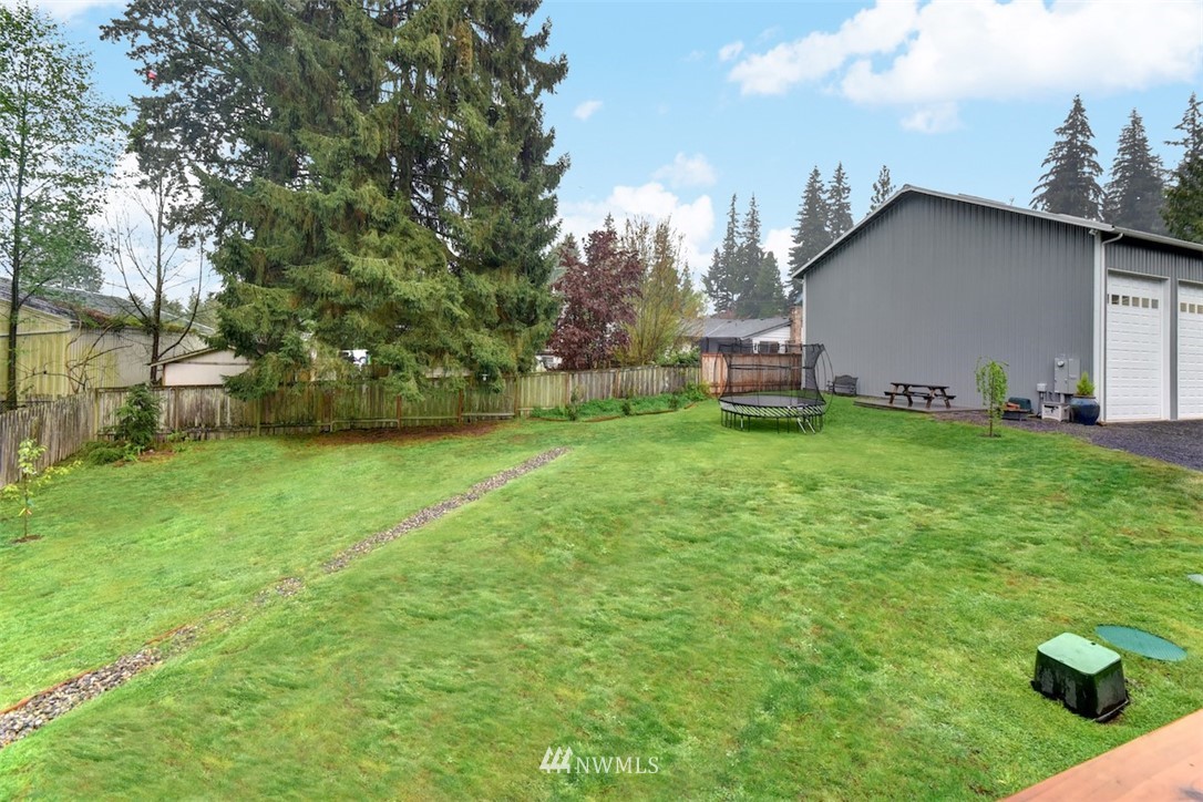 16019 Cascadian Way Bothell, WA 98012 - Photo 8 of 40 Gallery Image 8