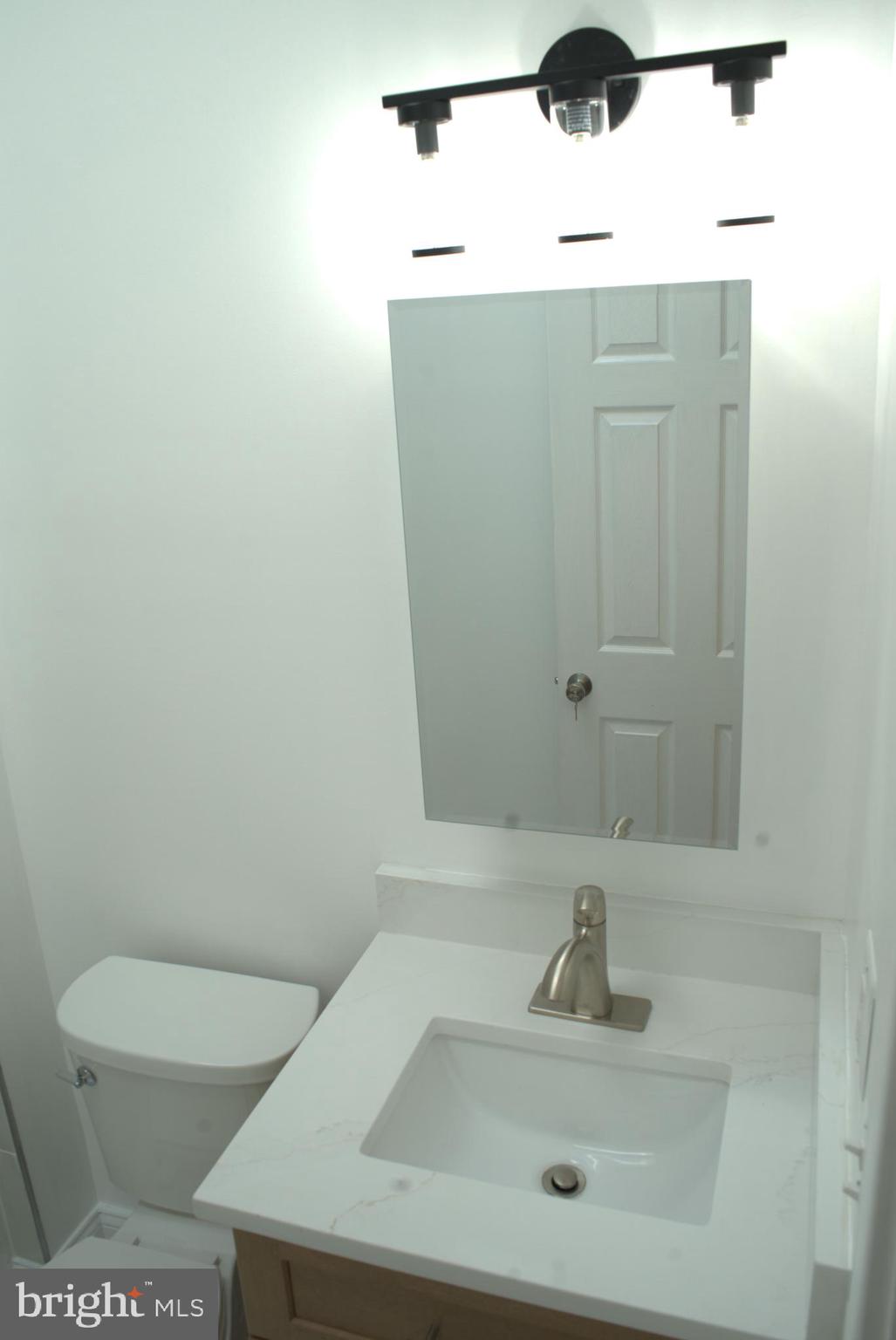 117 South Wickham Road Baltimore, MD 21229 - Photo 64 of 121 Bath4