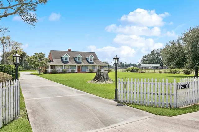 $525,000 | 12901 River Road, Luling, LA 70070