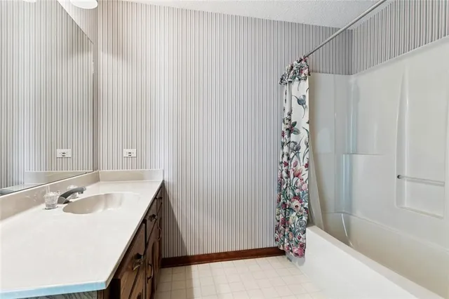 $525,000 | 12901 River Road, Luling, LA 70070