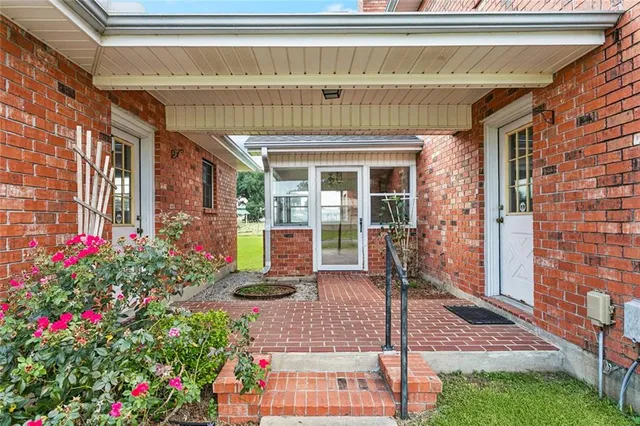 $525,000 | 12901 River Road, Luling, LA 70070