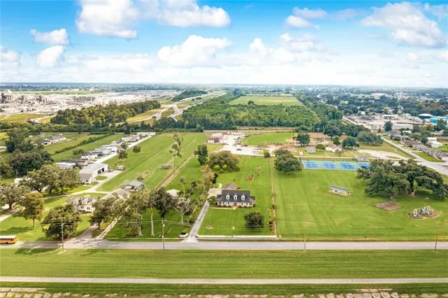 $525,000 | 12901 River Road, Luling, LA 70070