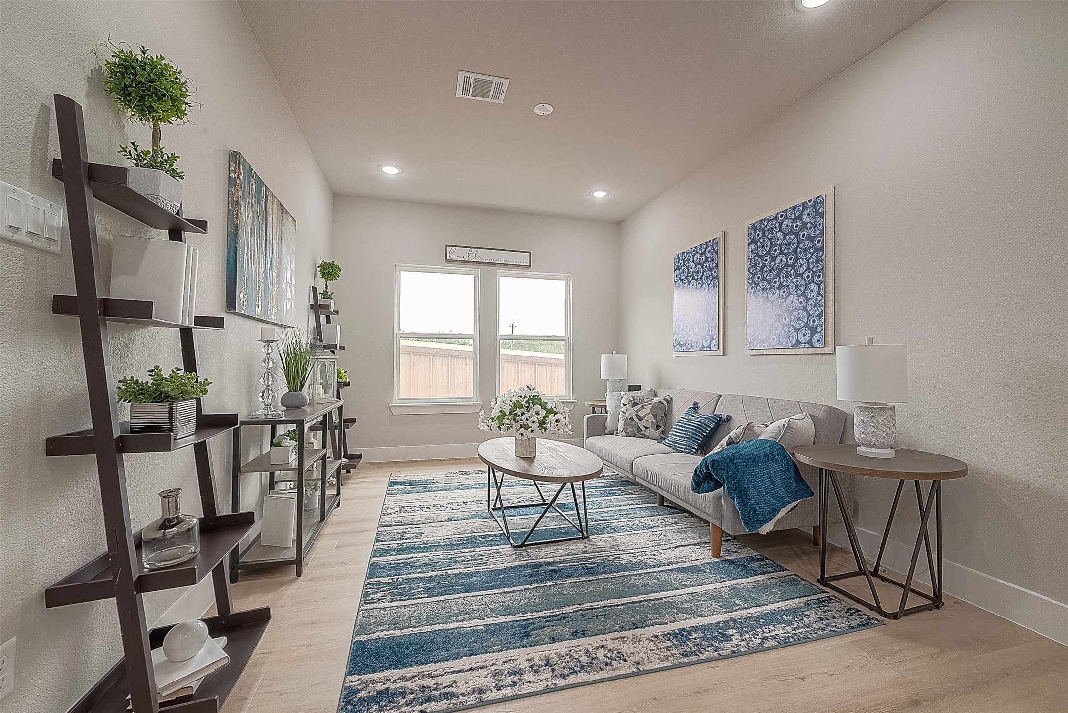 3835 Mainer Street Houston, TX 77021 - Photo 12 of 21 a living room with furniture and a table