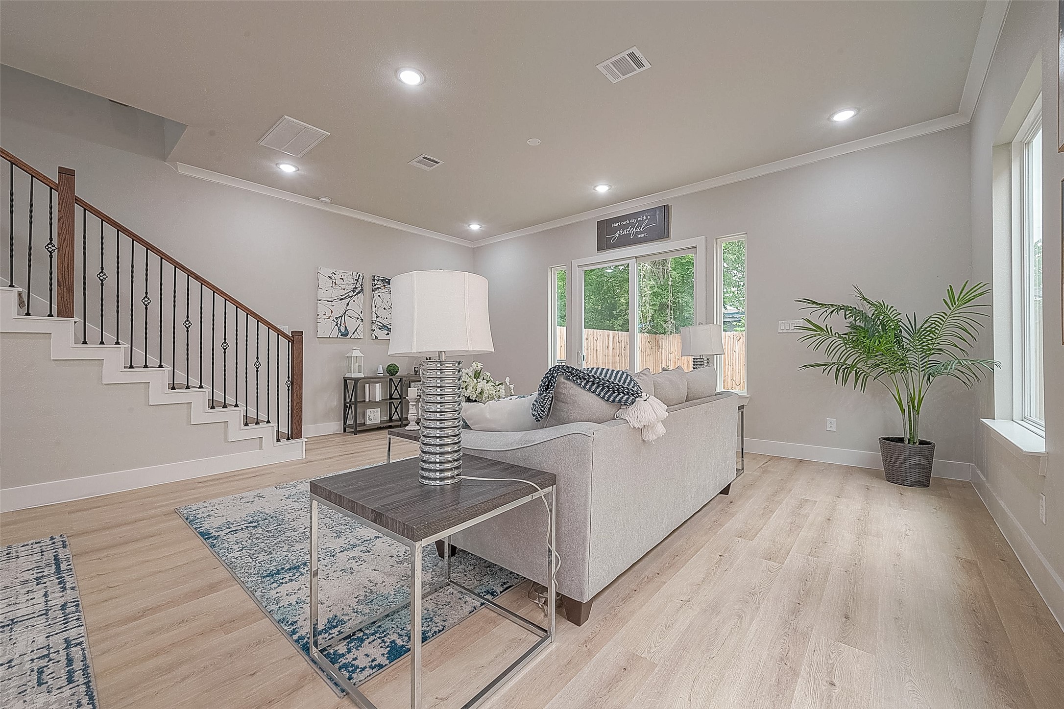 3835 Mainer Street Houston, TX 77021 - Photo 3 of 21 a living room with furniture and a large window