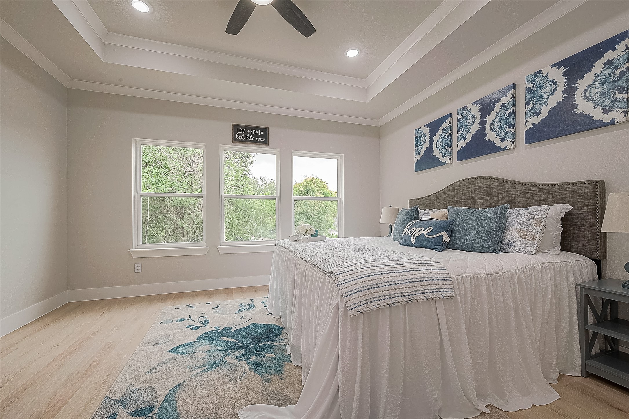 3835 Mainer Street Houston, TX 77021 - Photo 9 of 21 a bedroom with a bed and a window